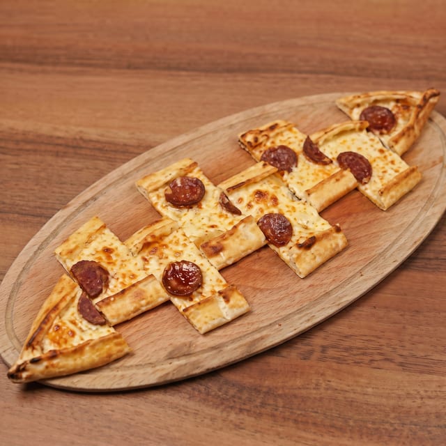 Sujuk Pide.