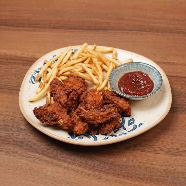 Kids Chicken Wings.