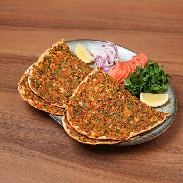 Lahmacun.