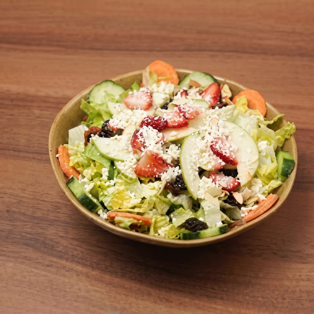 Gal Mediterranean Salad.